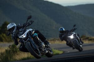CFMOTO 675NK Moottoripyörä