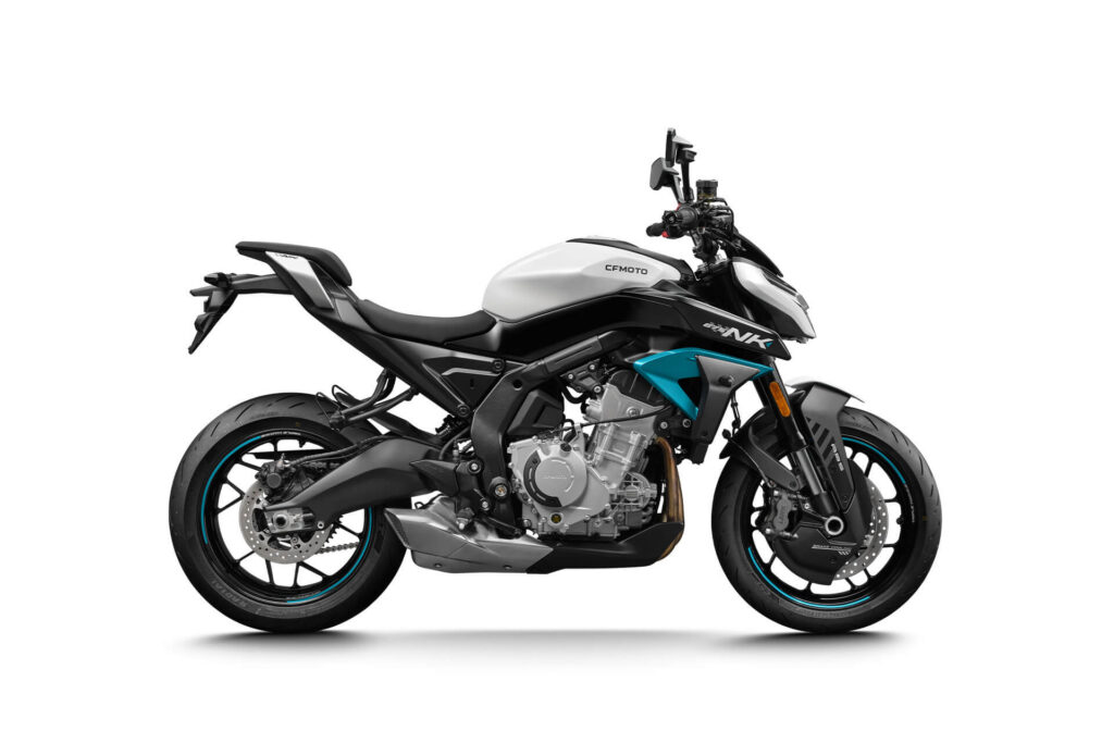 CFMOTO 675NK Moottoripyörä